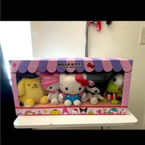 Hello kitty and friends 5 pack plushie